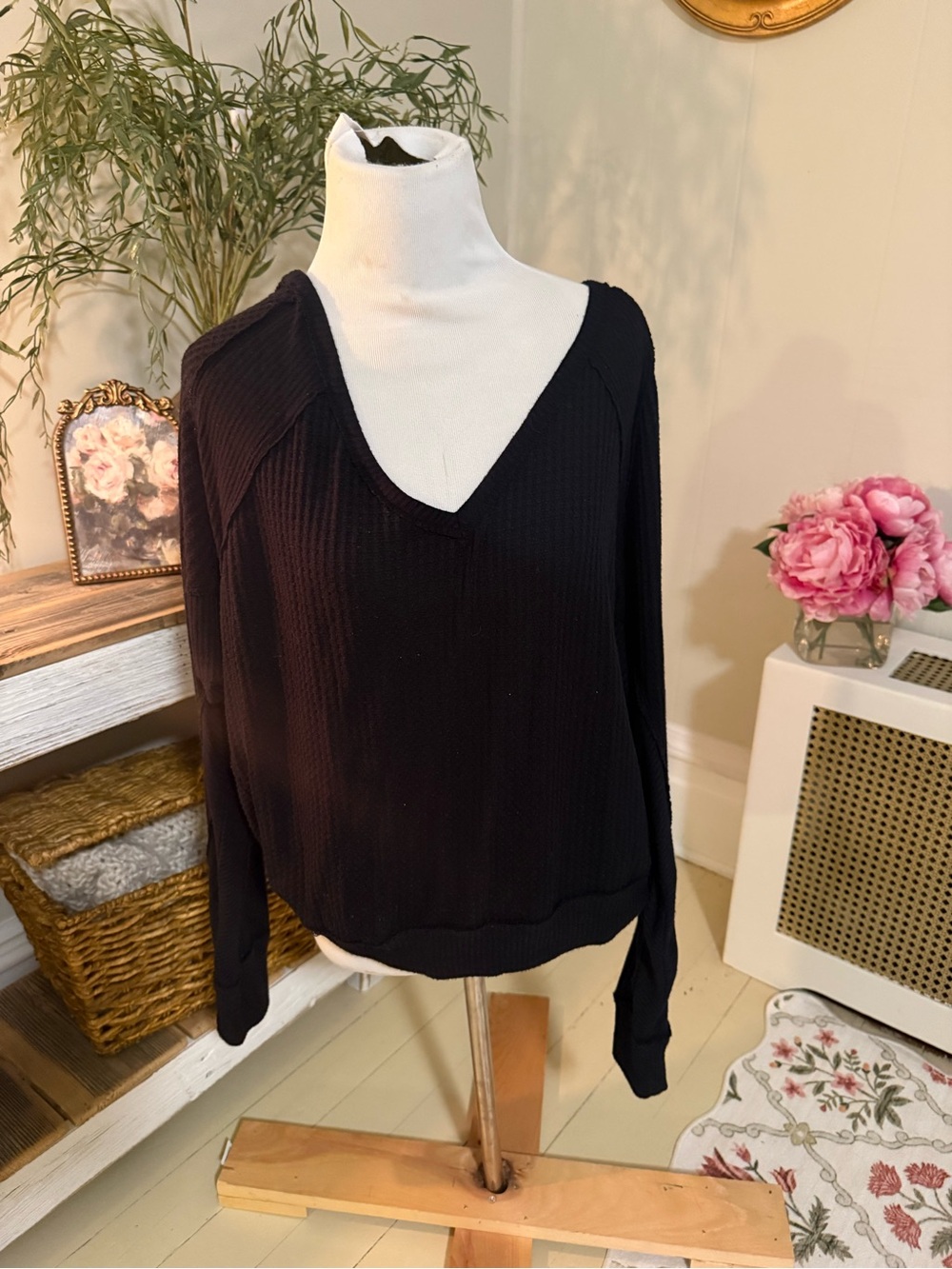We The Free People Black Thermal V Neck Long Sleeve Top Small